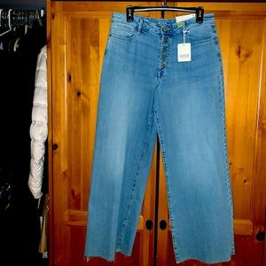 Woman’s High-Rise and Wide Leg Jean